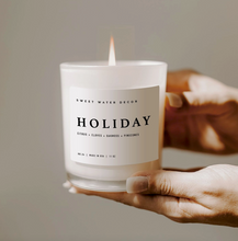 Load image into Gallery viewer, HOLIDAY 11 oz Soy Candle - Citrus, Cloves, Oakmoss, Pinecones - Green + Lovely
