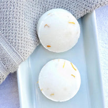 Load image into Gallery viewer, Solid Shampoo Bar /// Tea Tree - Green + Lovely