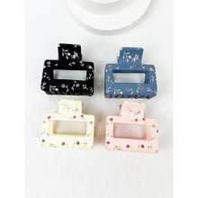 Load image into Gallery viewer, Assorted Floral Pattern Jaw Clips
